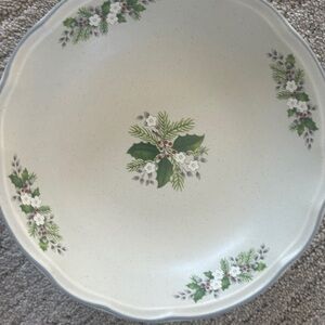 Set of 2 Vintage Pfaltzgraff Christmas Heirloom Bowls